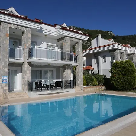 Rena Fethiye